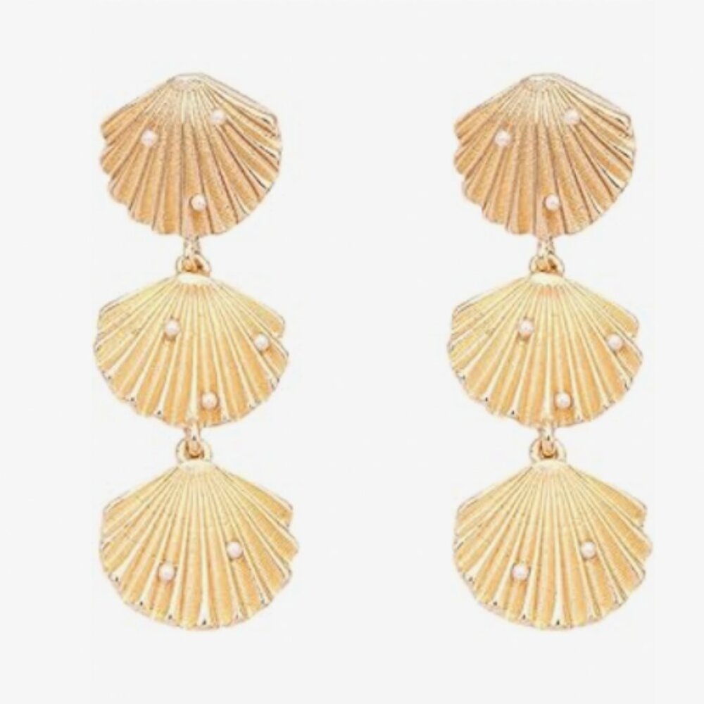 ✨Anthro Gold Shell Earrings✨